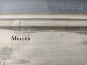 Gravure 17ème siècle ,premier tirage, colorisée ,De Mérian Matthäus "Melun"