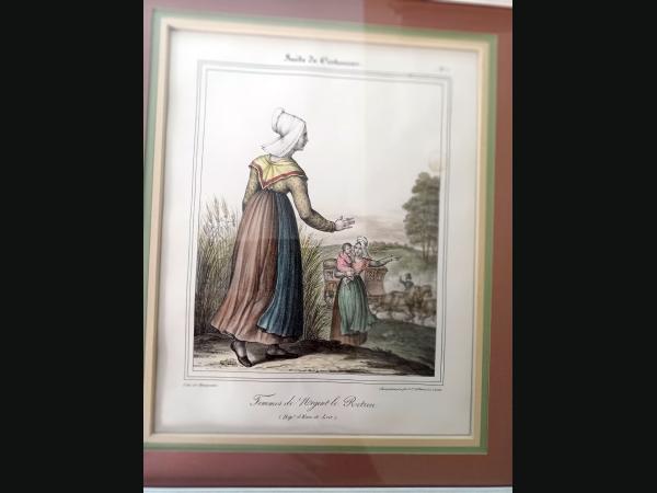 Lithographie de Charpentier " Femme de Nogent-le-rotrou " époque Restauration .