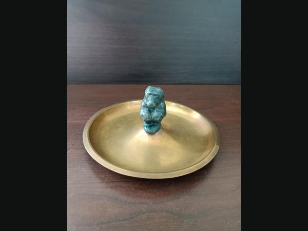 Coupelle,vide poche en bronze , Art Déco , signée Holger Fridericias , année 30.