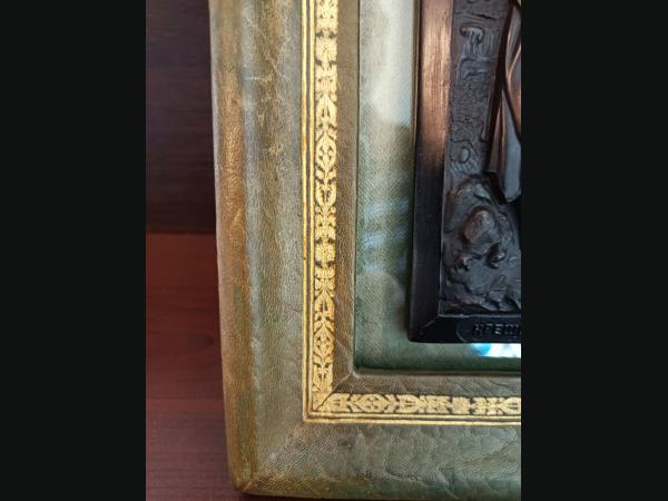 Très rare plaque en bois durci , Napoléon III , le baptême de Jésus .