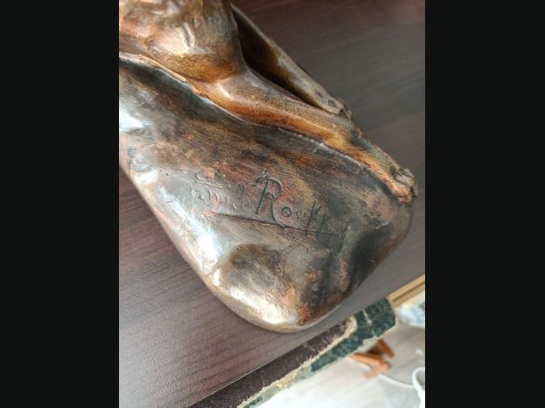 Sculpture en terre cuite double patine, Chien policier d'Emile Rouff début 20e.