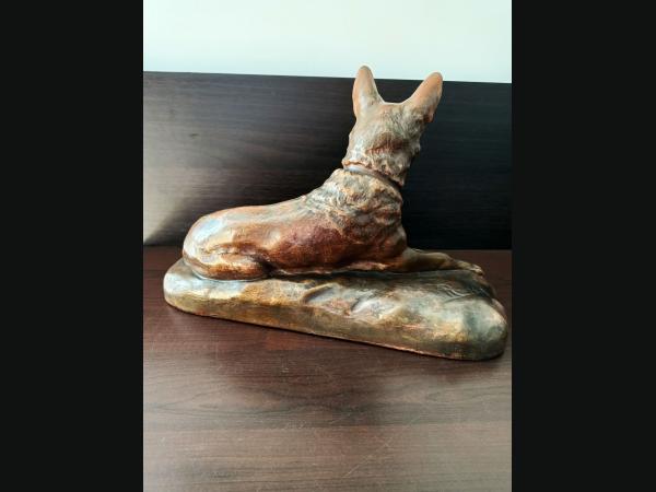 Sculpture en terre cuite double patine, Chien policier d'Emile Rouff début 20e.