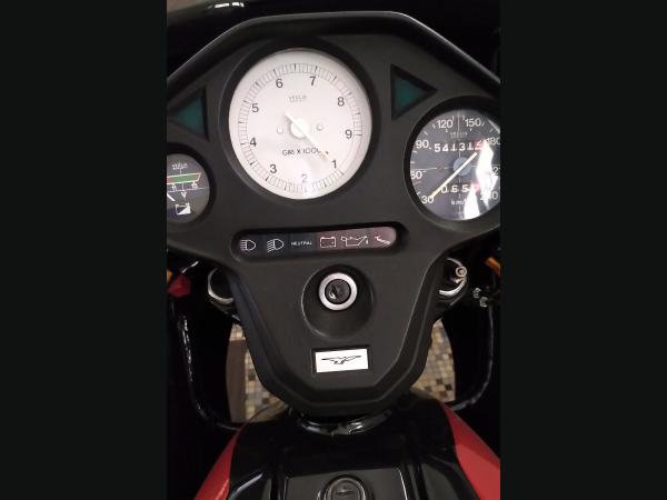 Moto Guzzi Le Mans 3