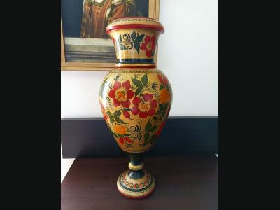 Spectaculaire vase de sol ,en bois ,"Khokhloma" décor à la main, H= 58 cm.